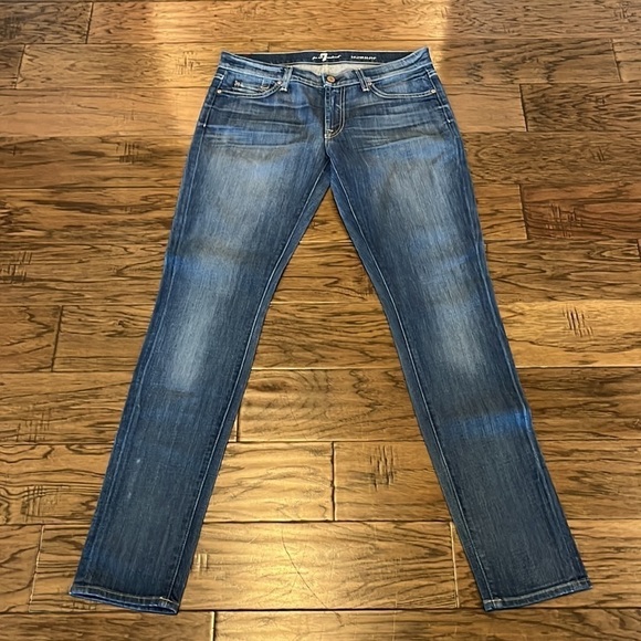 7 For All Mankind Roxanne Mid Rise Size 31 - Picture 1 of 16